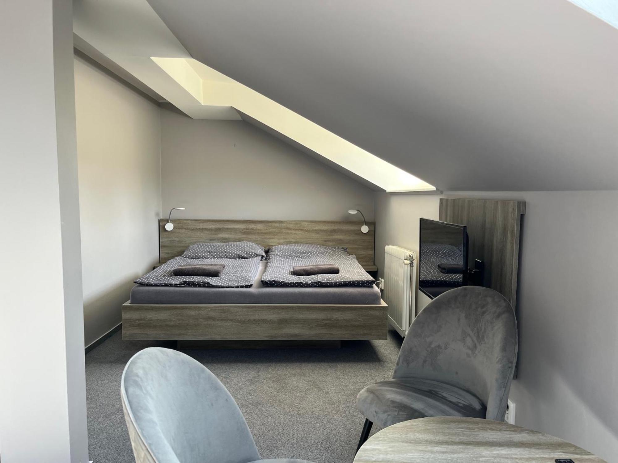 Almond Hotel Teplice Kültér fotó