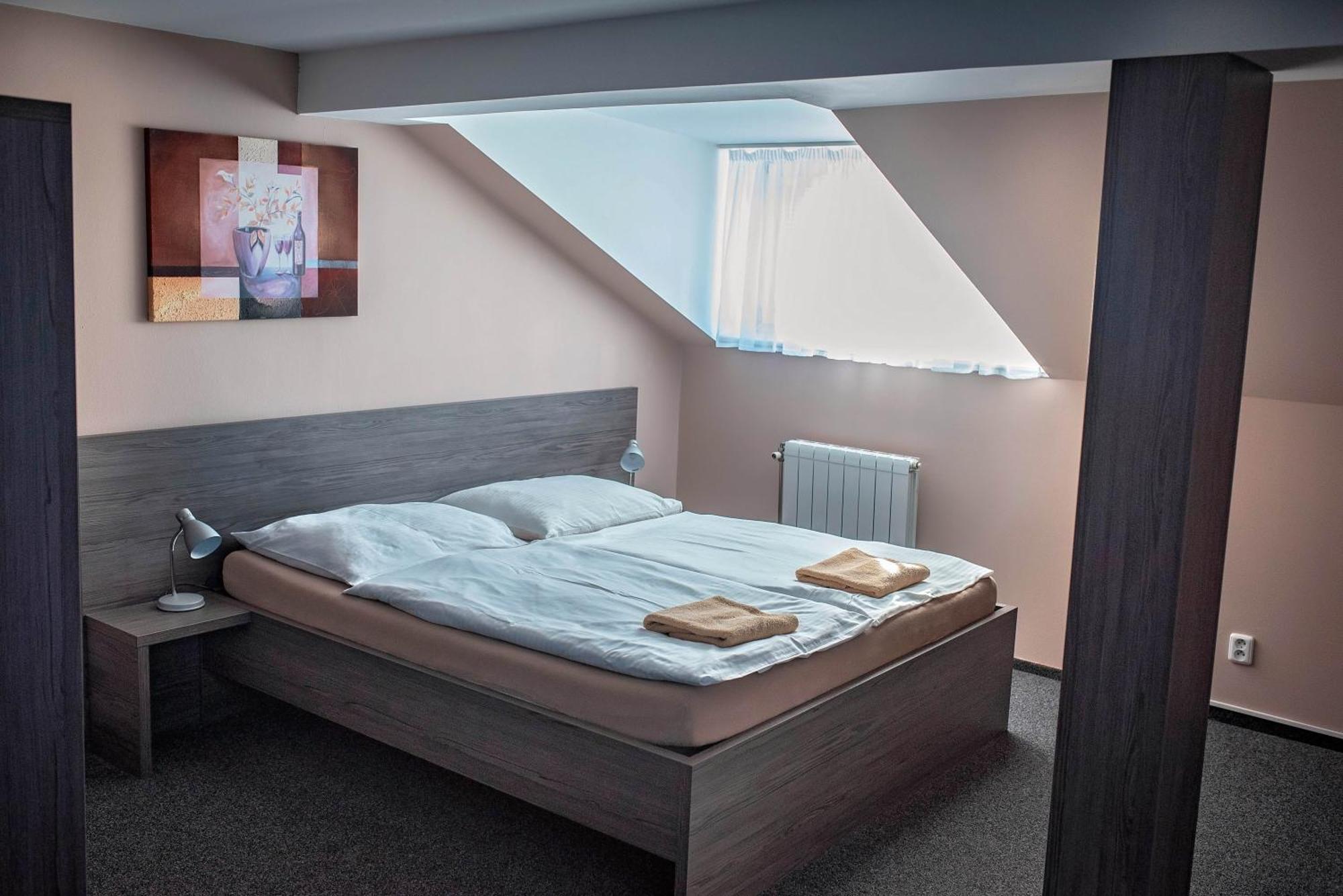 Almond Hotel Teplice Kültér fotó
