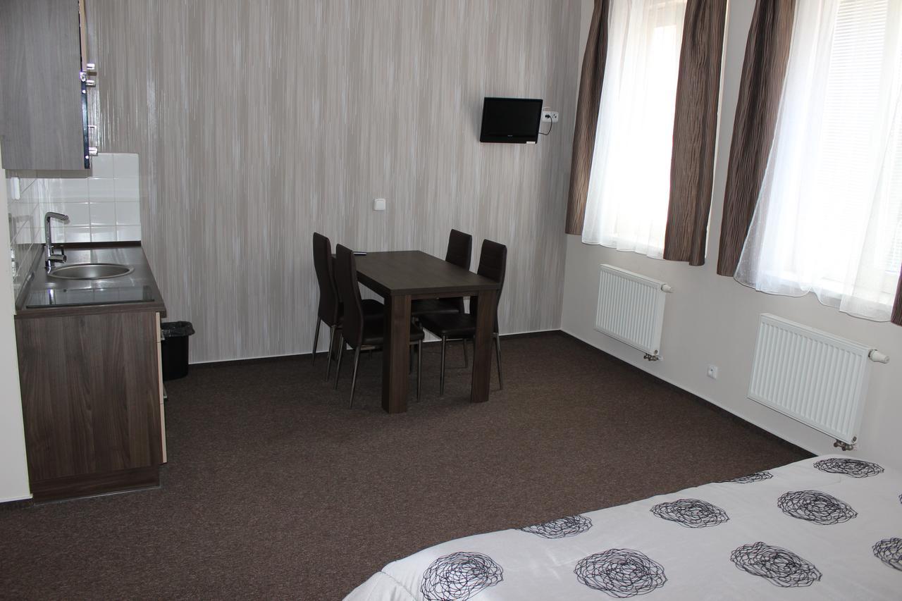 Almond Hotel Teplice Kültér fotó
