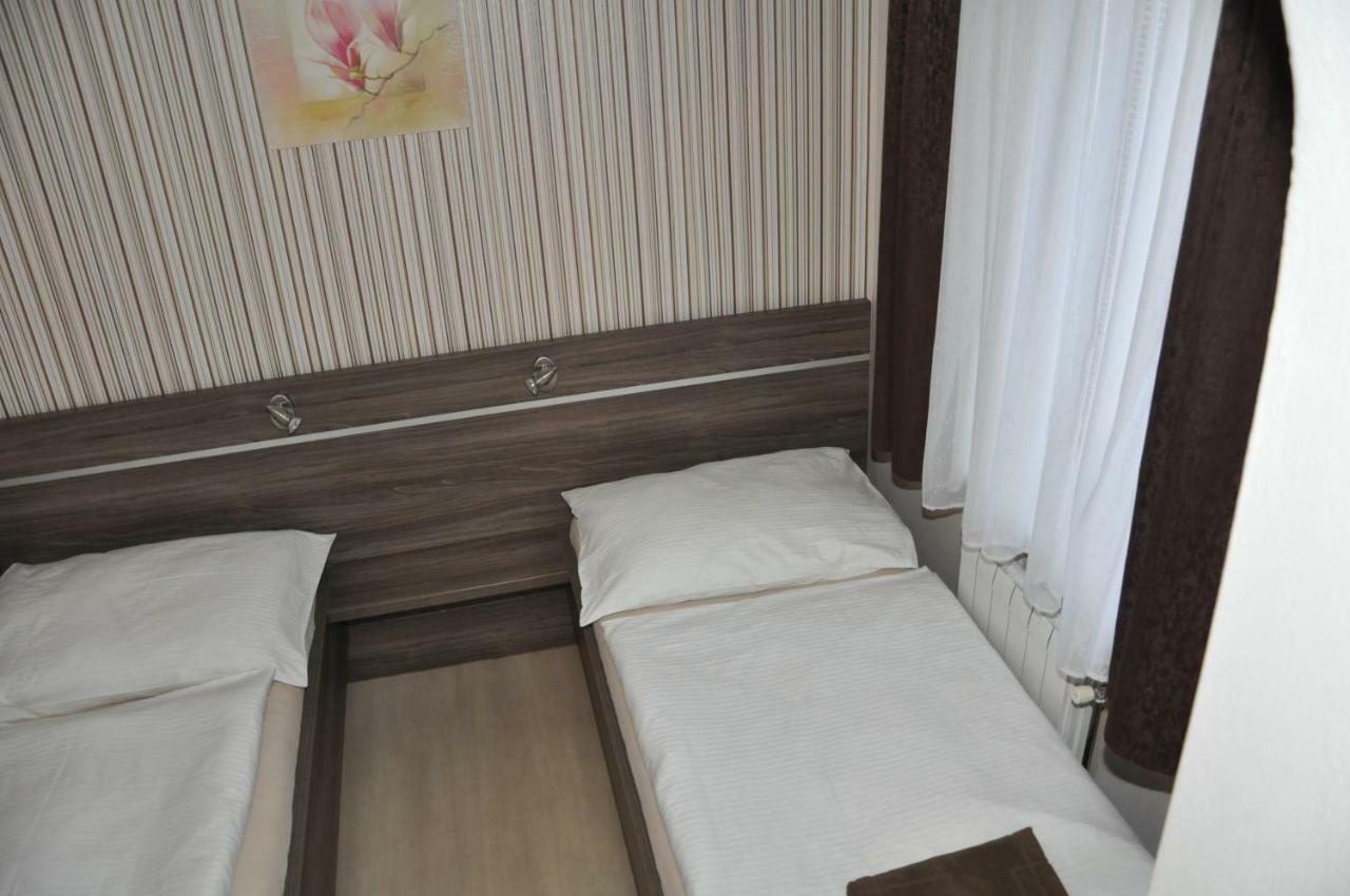 Almond Hotel Teplice Kültér fotó
